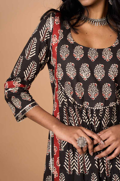 Kumud, casual block print kurta with Leaf Block Fabric for women - Close Up.