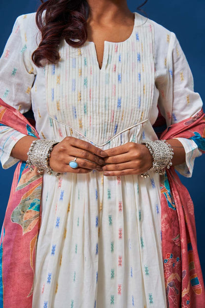 Off-white anarkali set - Close up